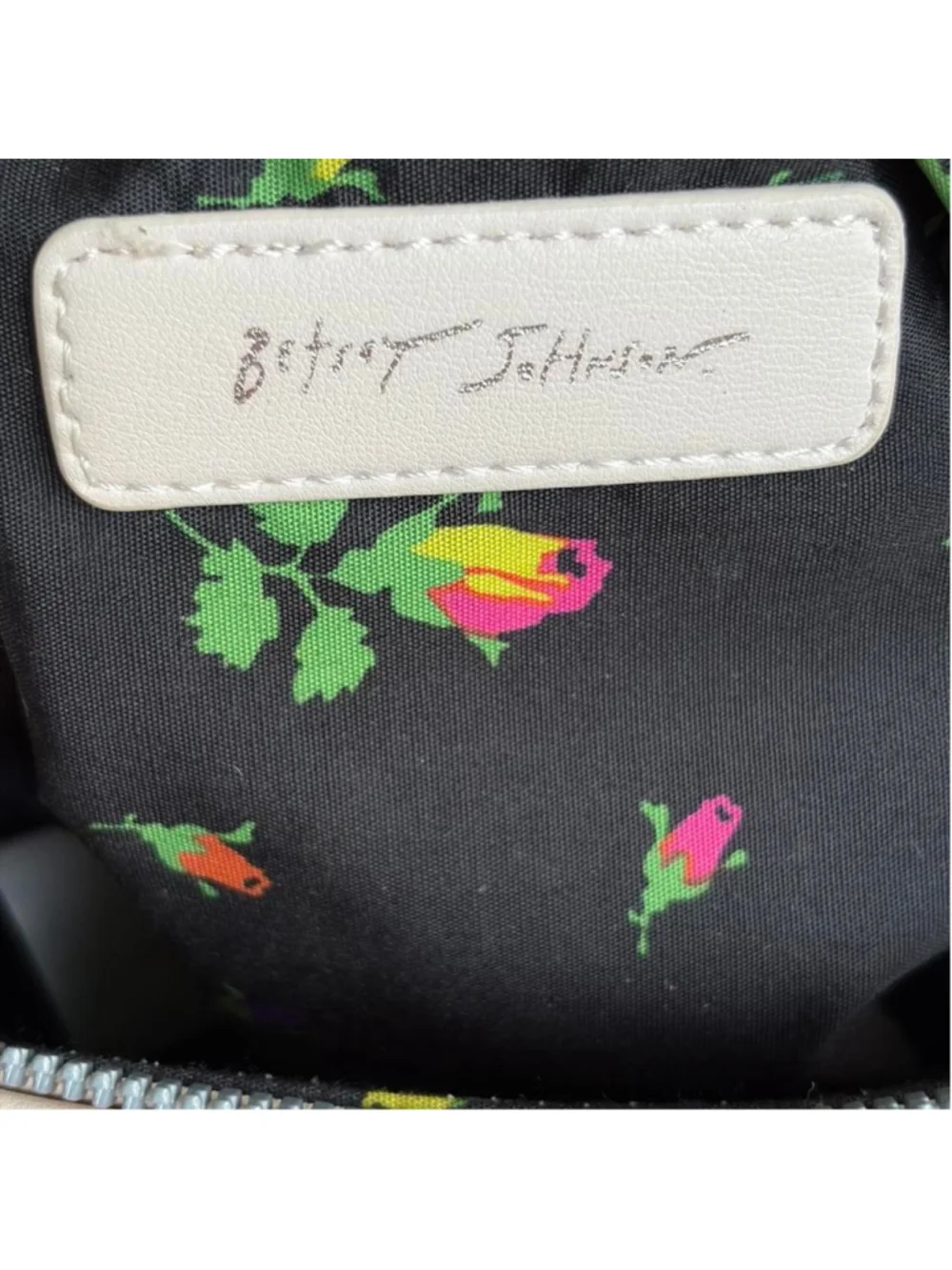 Betsey Johnson shoulder bag quilted tote heart white pink